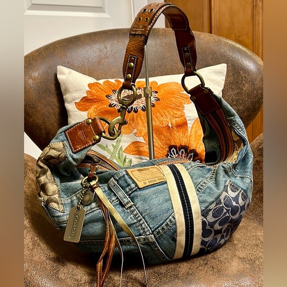 COACH DENIM HOBO BAG HANGTAGS 10016 LIMITED EDITION PATCHWORK Y2K CRESCENT RARE - Picture 4 of 17